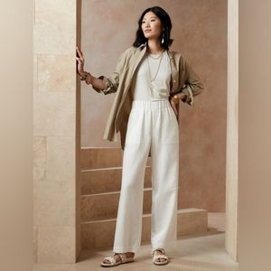 Banana Republic Petite Wide-Leg Pant Cream